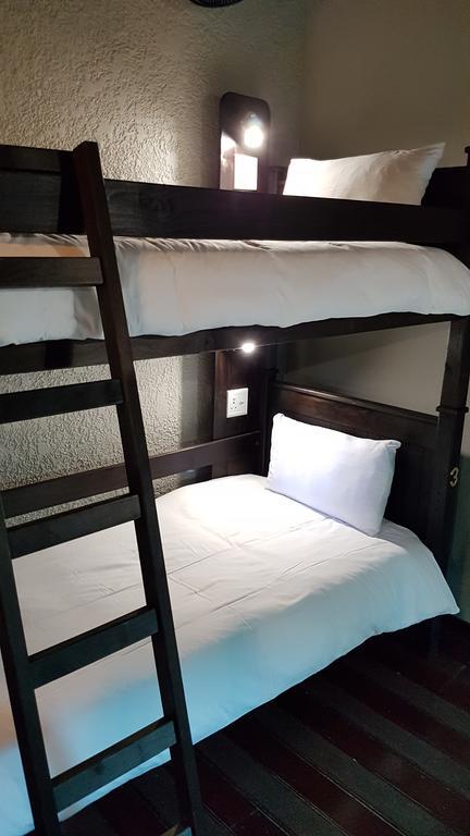 Urban Glamping Tranquil International Backpacking Village Saint Lucia Estuary 外观 照片